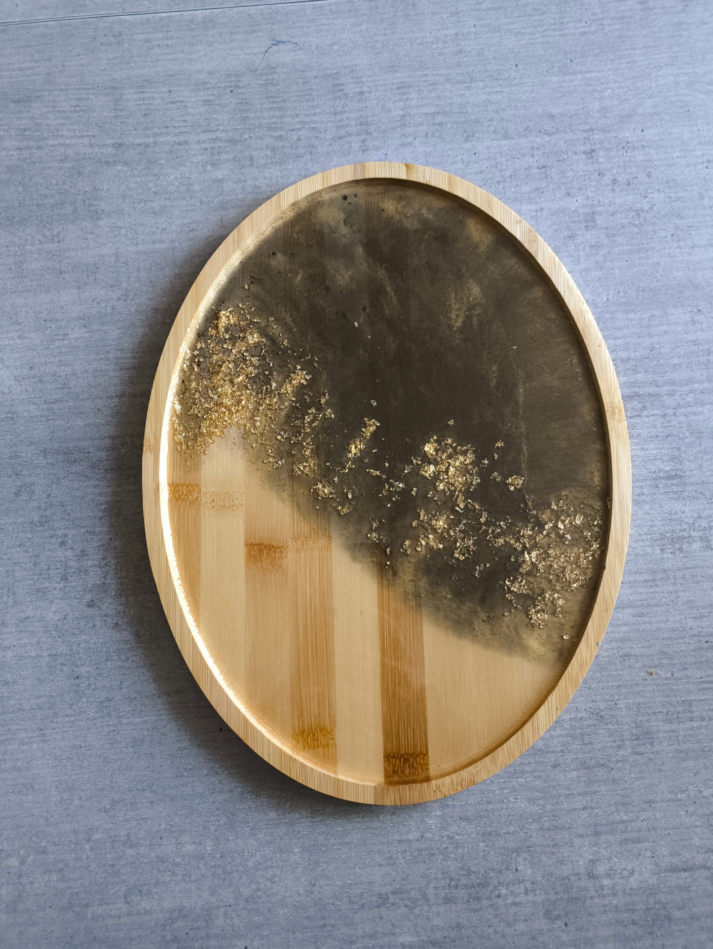 Décoration en or, noir et bambou artisanal made in France 💙🤍❤️ - L'art à part