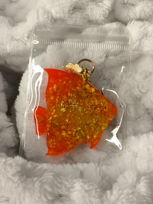 Porte clés poisson artisanal en résine - L'art à part