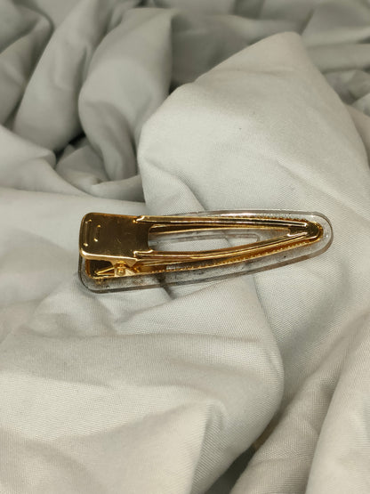 Barrette en résine unique style noir et or - L'art à part