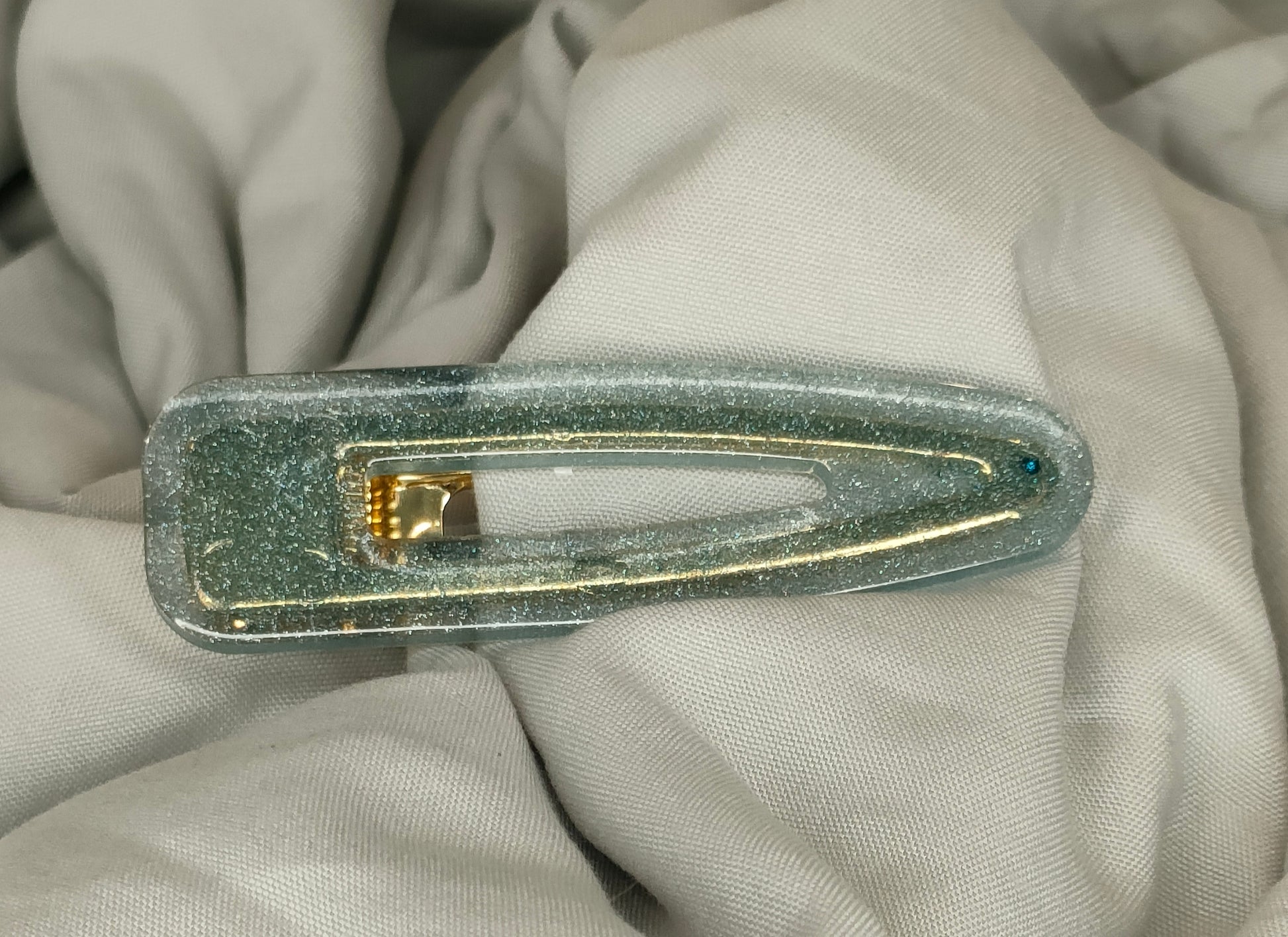 Barrette unique résine - L'art à part